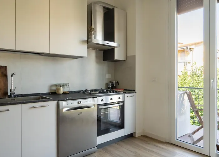 Matrimoniale Con Bagno Privato-struttura Condivisa Con Host-CASA ENEA